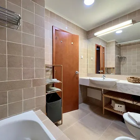 Cosy 3 With Pool By Homing Appartement