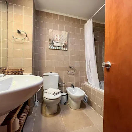 Cosy 3 With Pool By Homing Apartament *