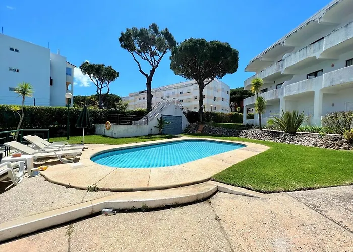 Cosy 3 With Pool By Homing Apartamento *