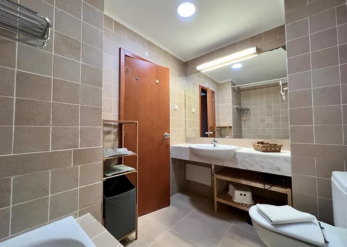 Cosy 3 With Pool By Homing *
